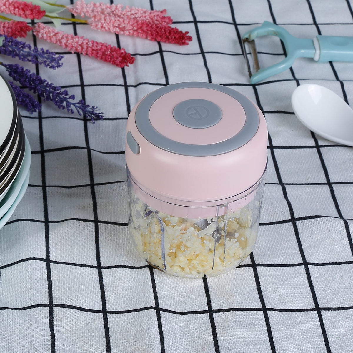 Mini Electric Garlic Chopper 8.45OZ Cordless Garlic Mincer Food Chopper Rechargeable Food Blender Chili Nut Onion Pepper Meat Ginger Food